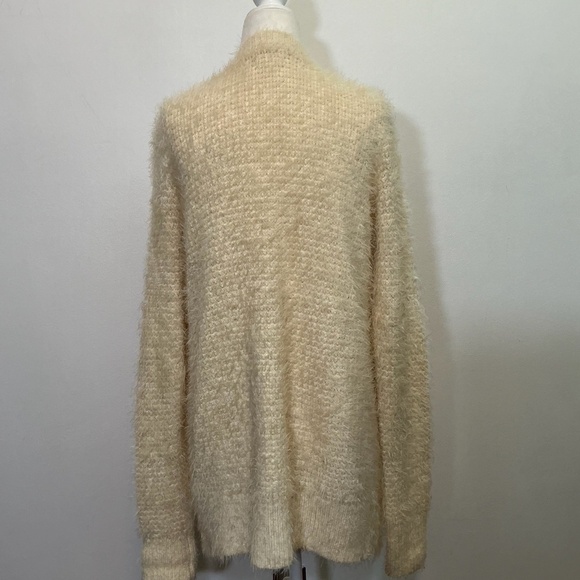 Pins and Needles Cream Fuzzy Open Front Cardigan Sweater Size M - Picture 4 of 9